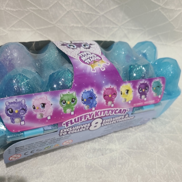 Hatchimals Colleggtibles Royal Snowball Jewelry Box Dozen - NEW! - Picture 10 of 12